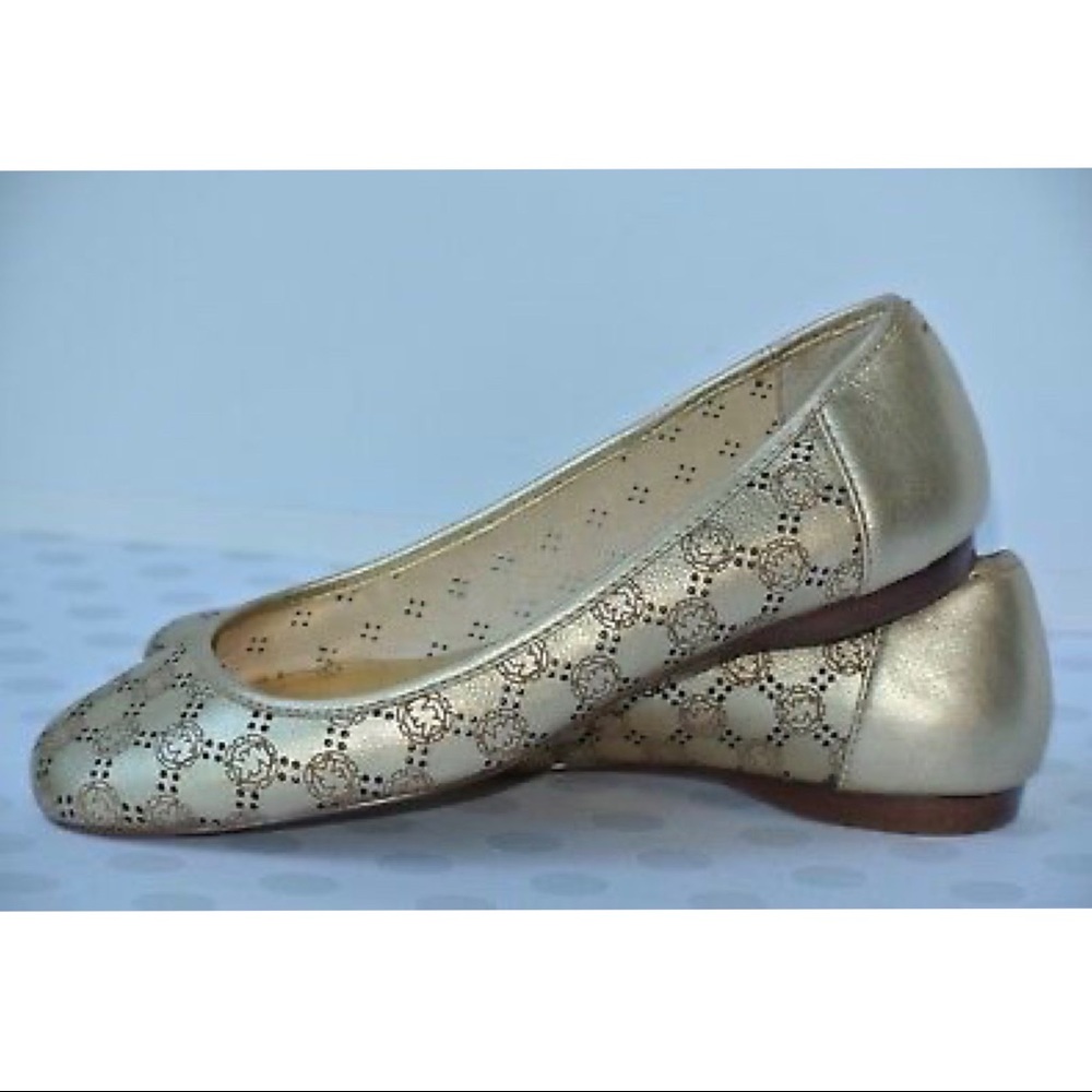 EUC Michael Kors gold flats!
